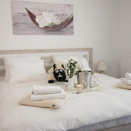 Aparthotel "Queen Zina" Vlasic Esterno foto