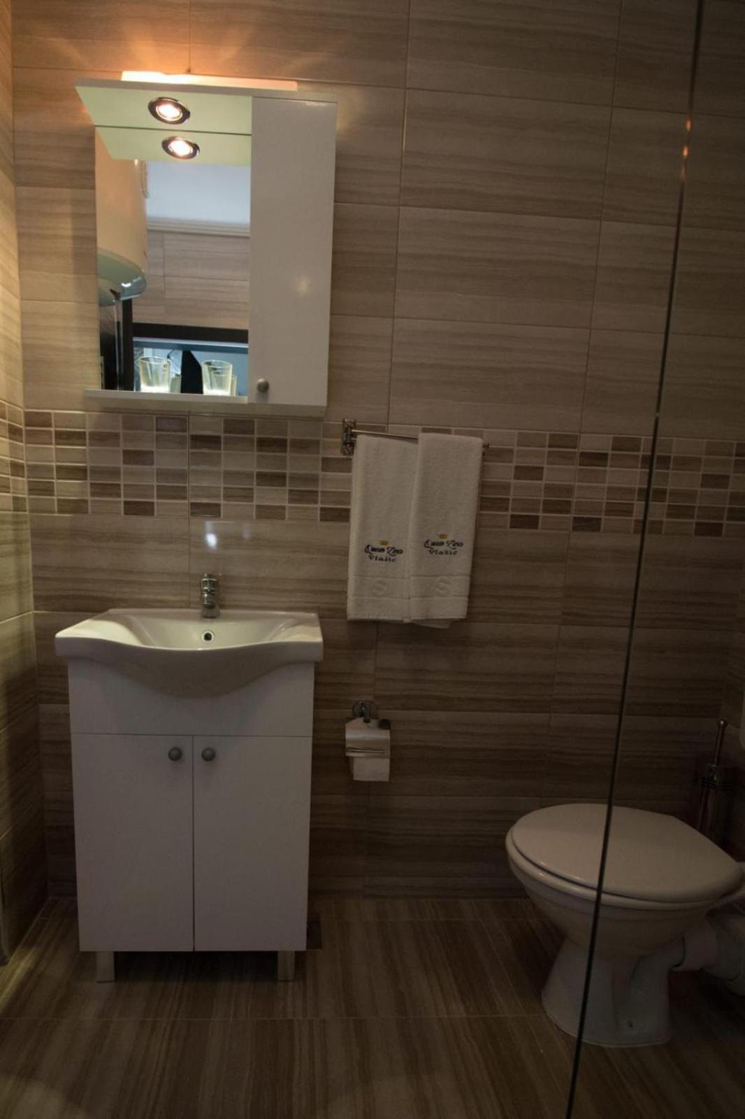 Aparthotel "Queen Zina" Vlasic Esterno foto