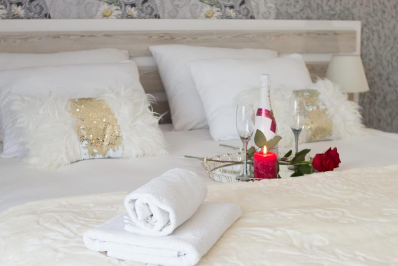 Aparthotel "Queen Zina" Vlasic Esterno foto