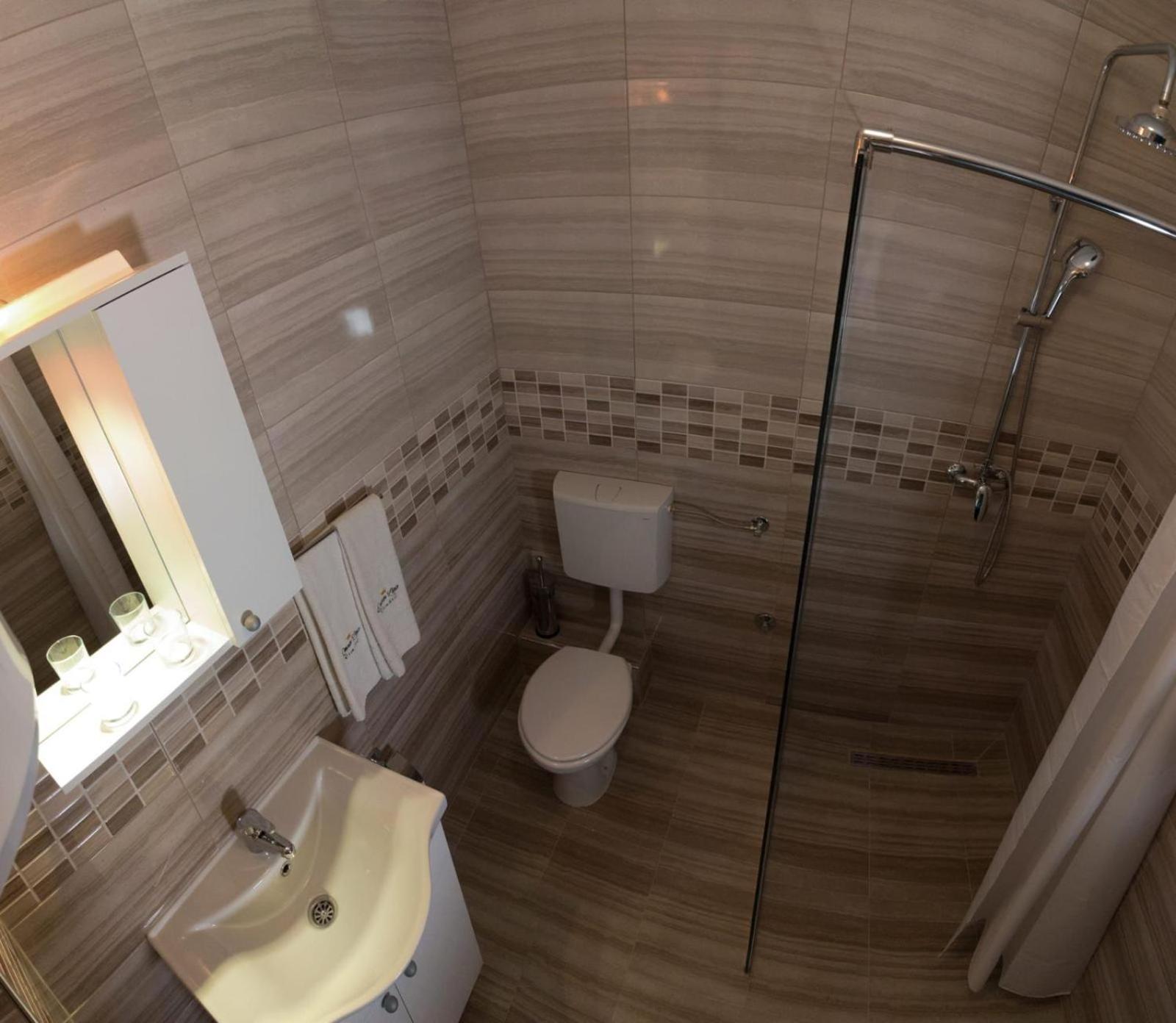 Aparthotel "Queen Zina" Vlasic Esterno foto